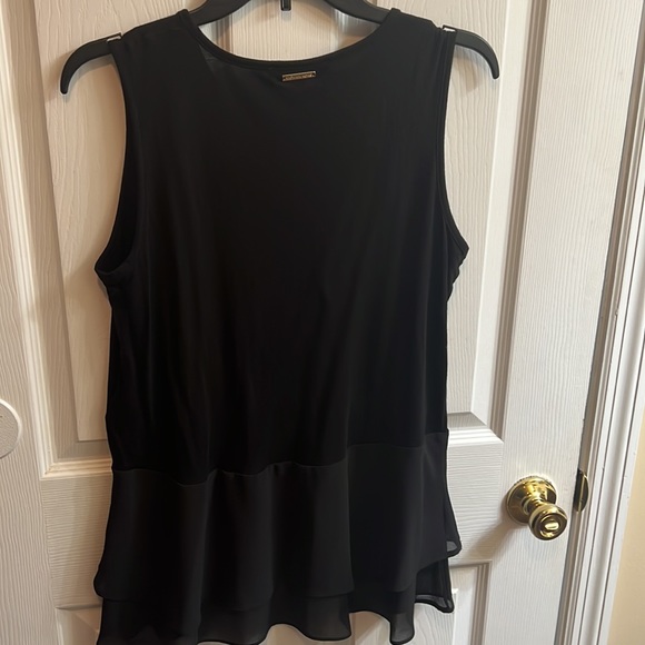 Top - Picture 4 of 4